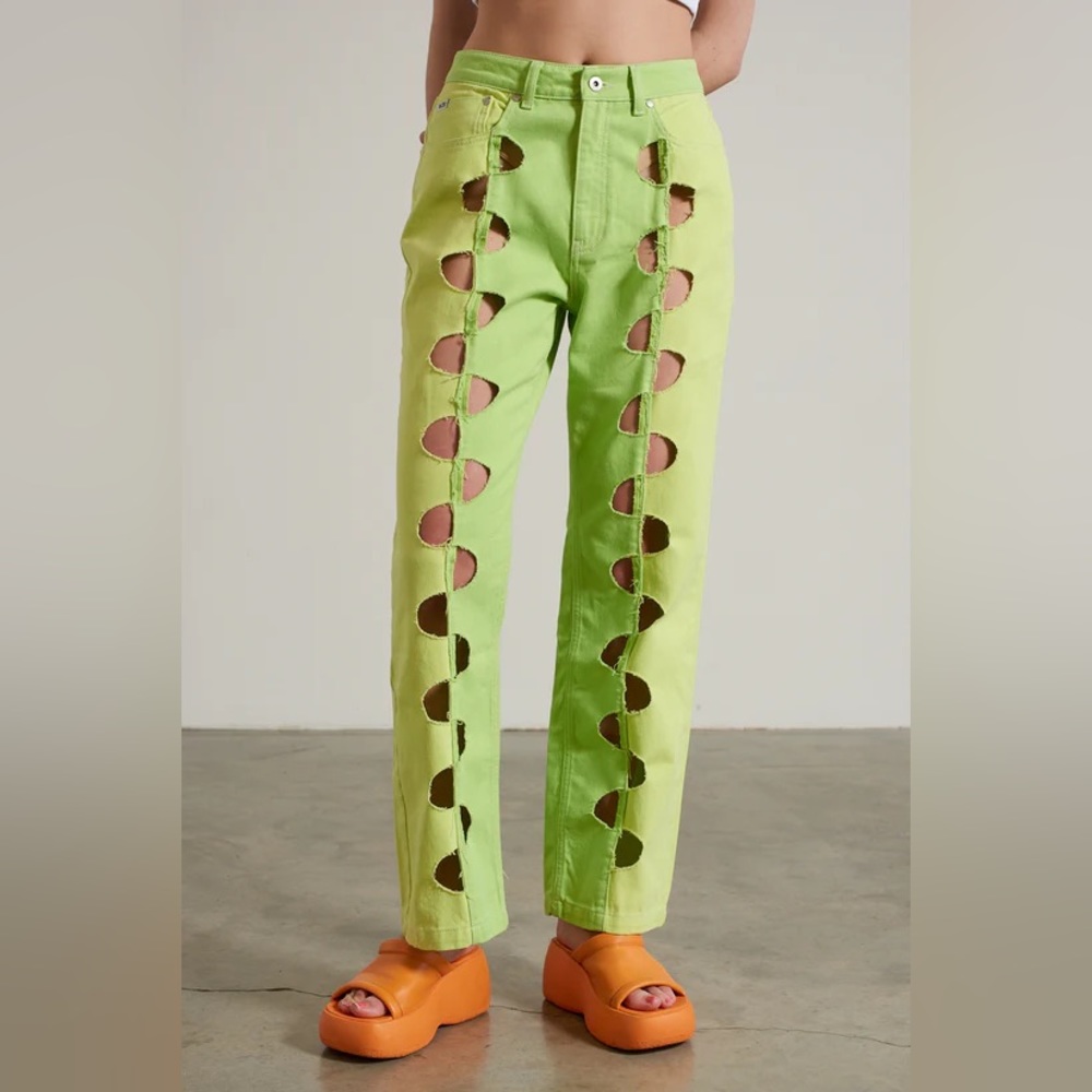 Cut Out Dad Jeans